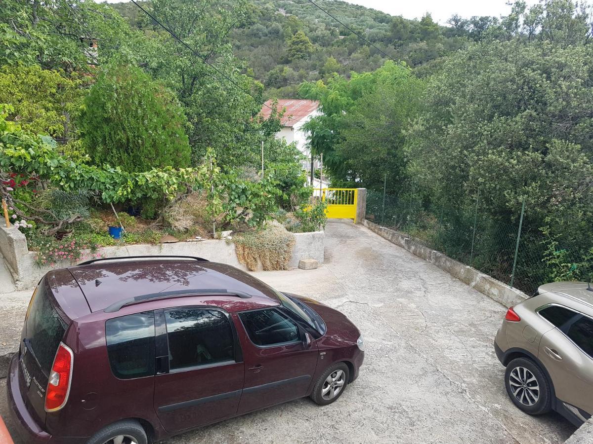 Extra Spacious Seaview Apartments Close To The Beach, With Large Terraces And Free Wi-Fi & Ac & Bbq & Parking Space Sali Exterior foto